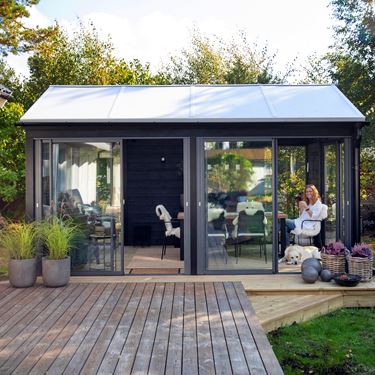 Uterum med sadeltak.